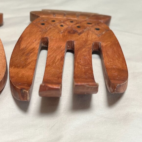 Pineapple Shaped Carved Acacia Wood Salad Forks Servers - Picture 8 of 9